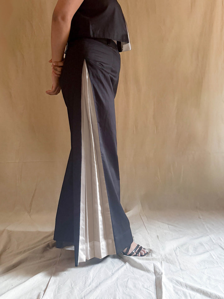 Sleek Black Side-Pleated Pants